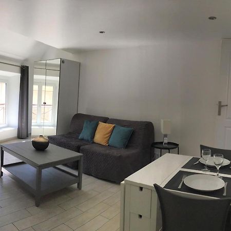 Duplex Bellifontain Au Coeur De Fontainebleau Apartamento Exterior foto