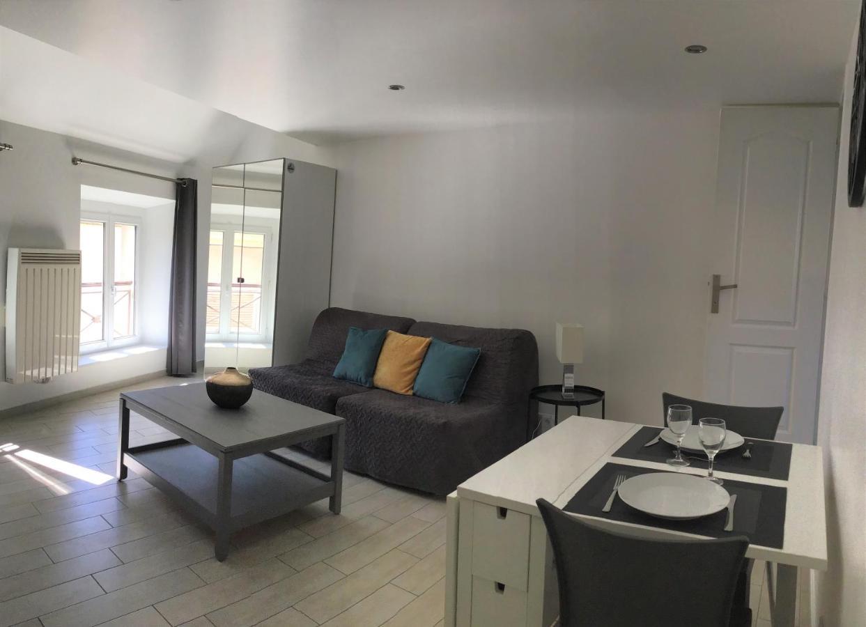 Duplex Bellifontain Au Coeur De Fontainebleau Apartamento Exterior foto